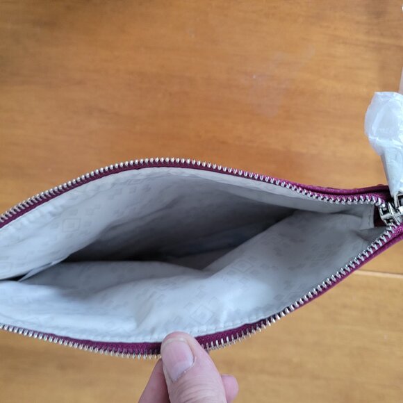 Thrity One Foldover Cluch Crushed berry peaple with sequins - Picture 4 of 5